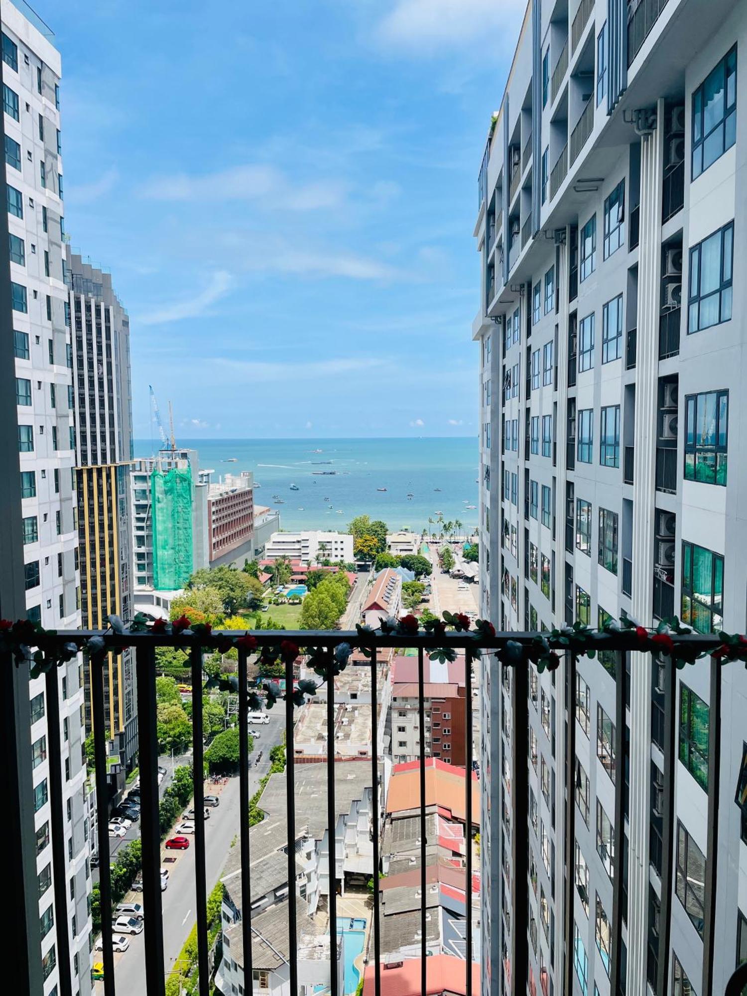 The Base Condo 2 Bed 2 Bath By Pupu Pattaya Extérieur photo